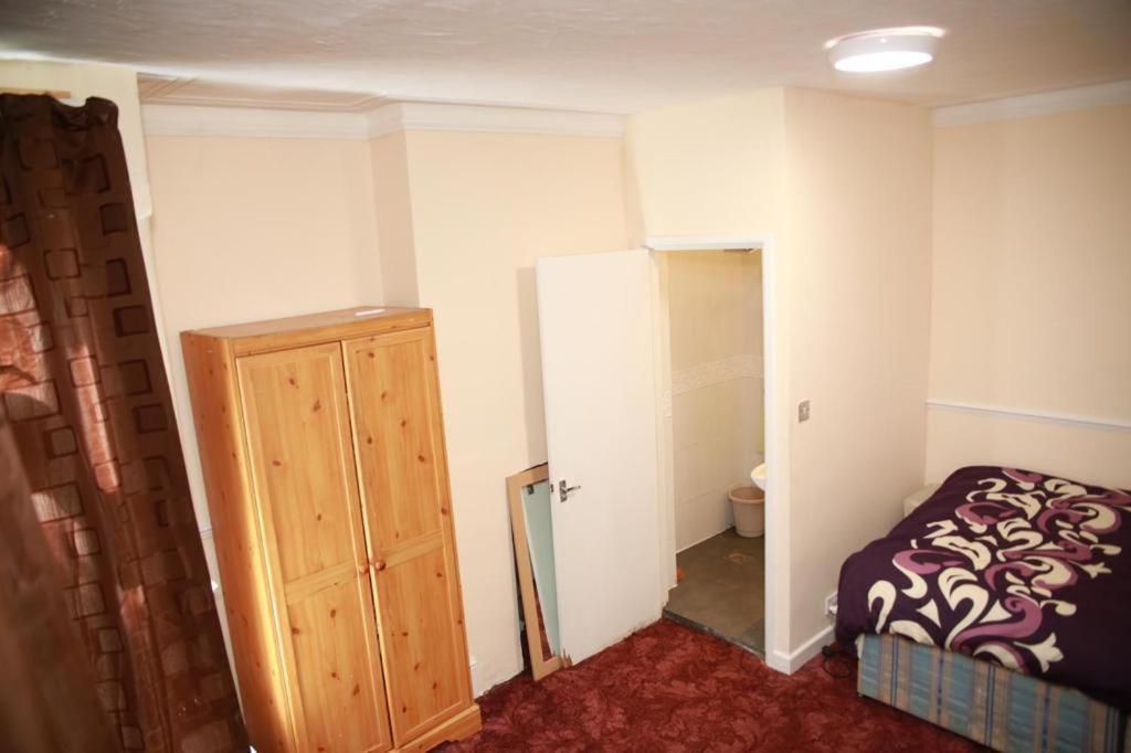 Ferienwohnung Congress Road Abbeywood Abbey Wood Exterior foto